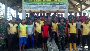 TNI dan Masyarakat Gotong Royong Bangun Masjid di Toili