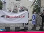 FRONTAL Sulteng Tolak Pengesahan Omnibus Law