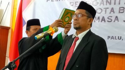 Mantan Jurnalis Fery Dilantik Menjadi PAW Komisioner Bawaslu Kota Palu
