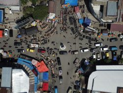 Polisi gunakan Drone untuk Pantau situasi Pusat Perbelanjaan di Palu jelang Idul fitri 2023